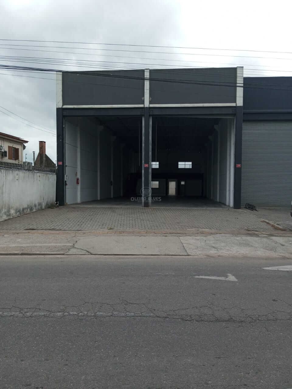 PRÉDIO COMERCIAL FRAGATA