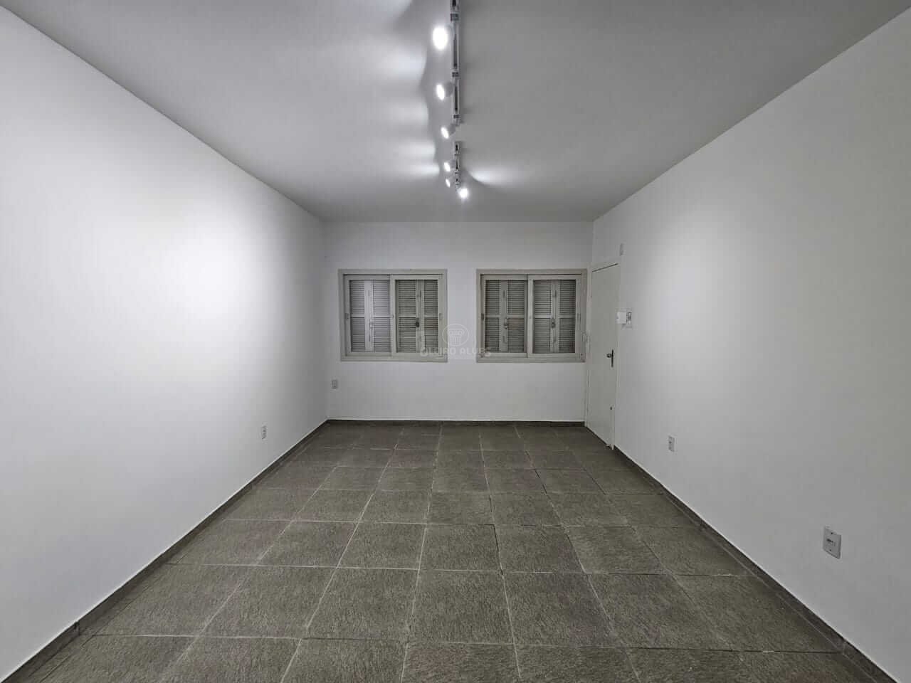 KIT NET / sala comercial – TERREO CENTRALISSIMO