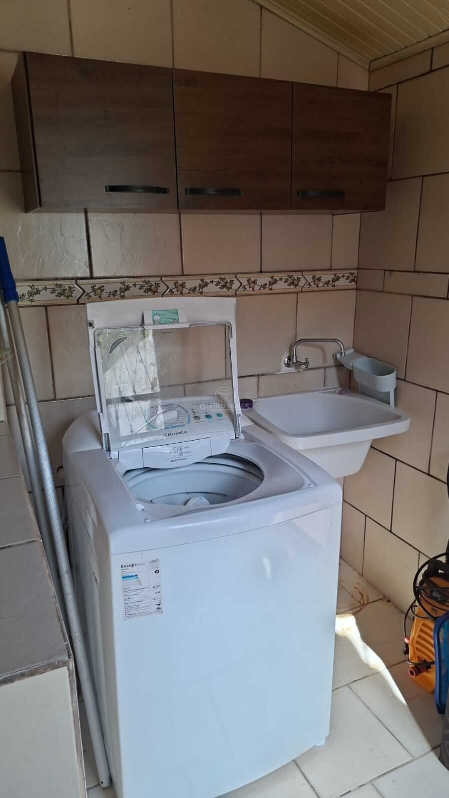 CHALÉ LARANJAL – mobiliado