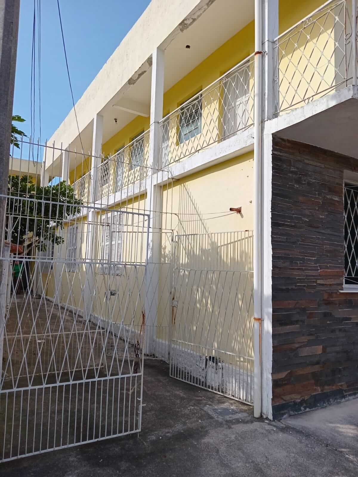 Casa Fragata ” A meia quadra da Duque”