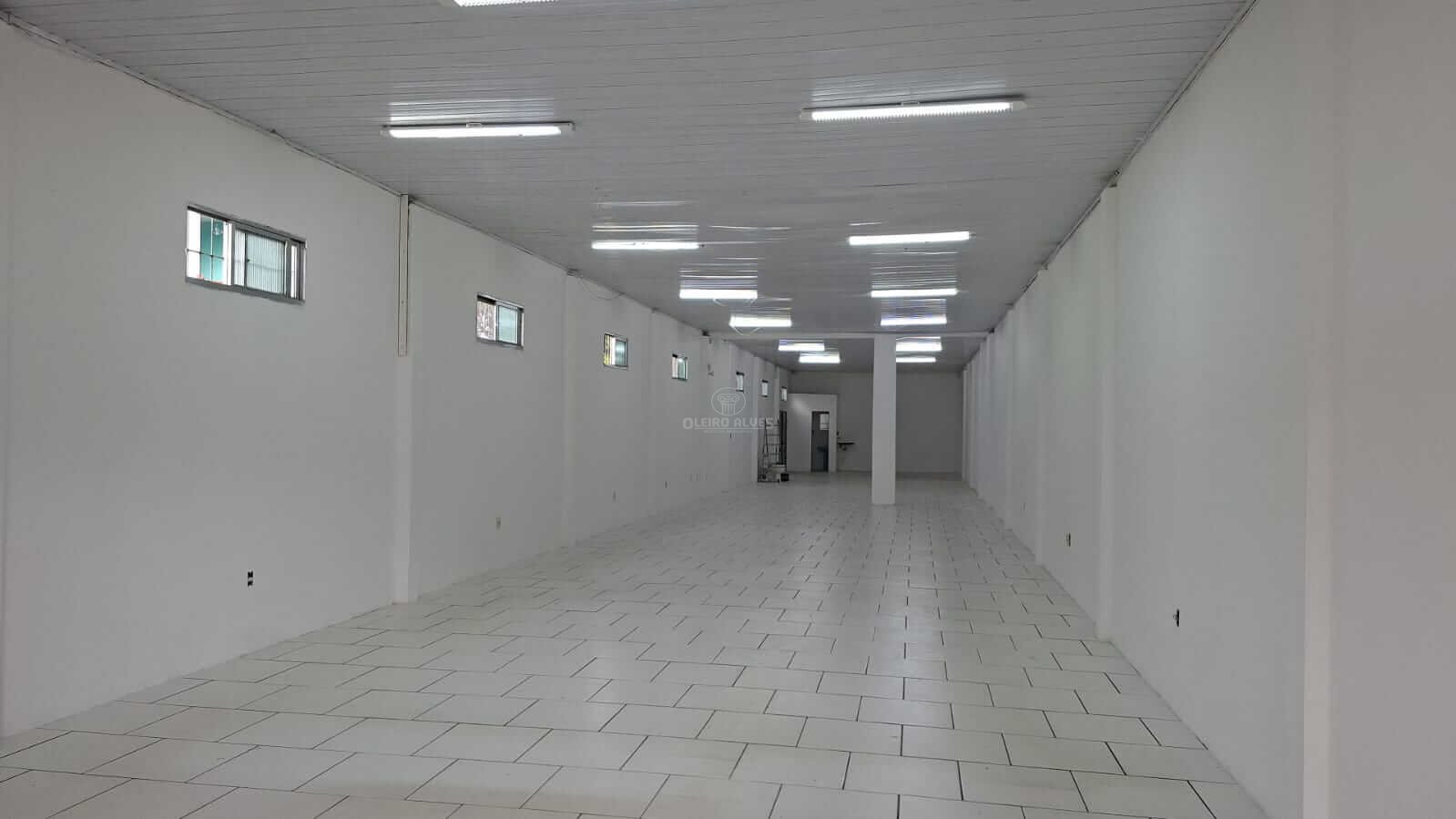 PRÉDIO COMERCIAL AV CIDADE DE LISBOA