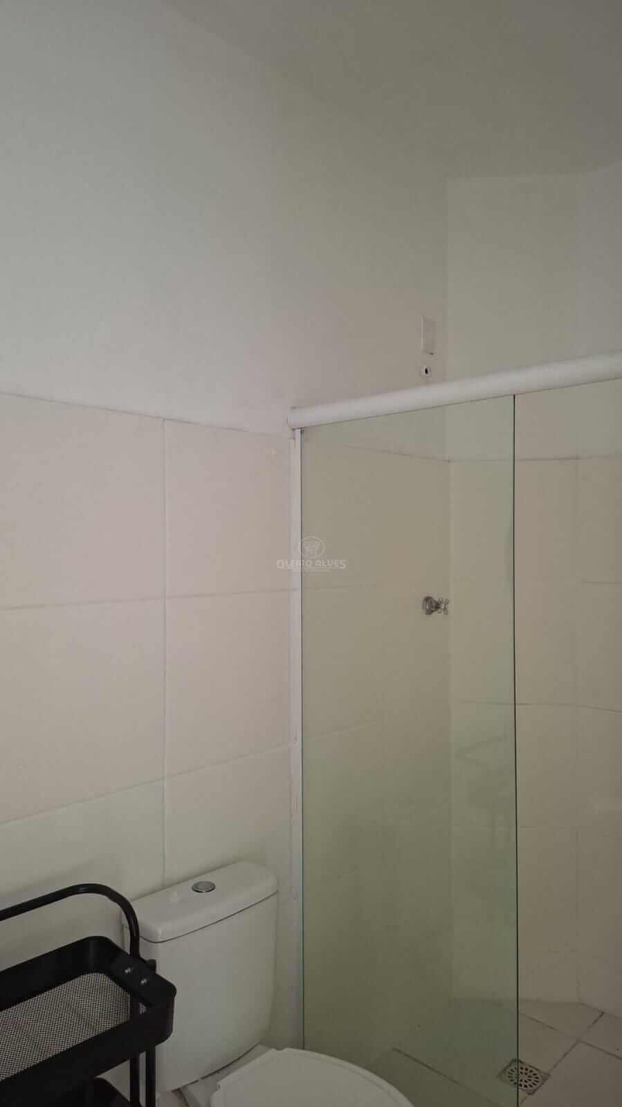 SALA COMERCIAL 2 ANDAR NA AV CIDADE DE LISBOA