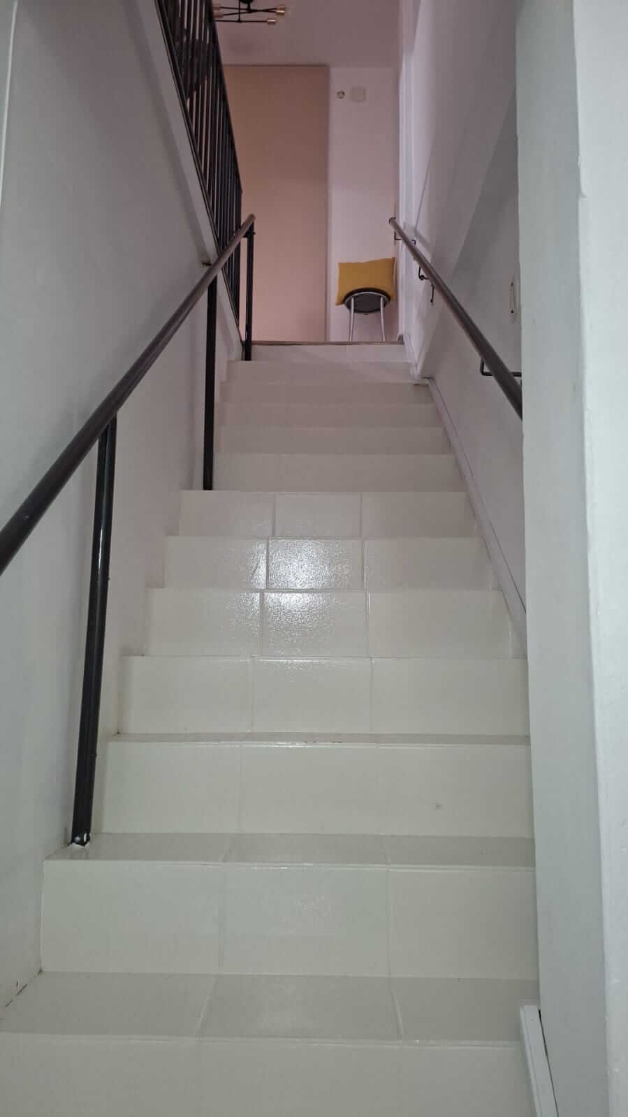 SALA COMERCIAL 2 ANDAR NA AV CIDADE DE LISBOA